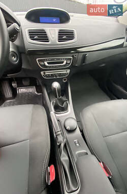 Седан Renault Fluence 2012 в 