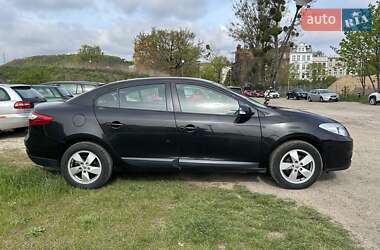 Седан Renault Fluence 2010 в 