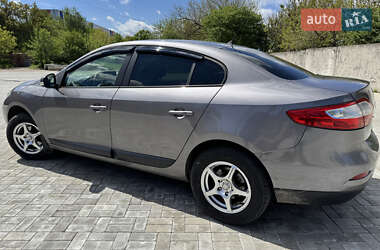 Седан Renault Fluence 2012 в 