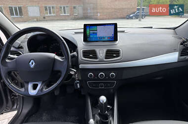 Седан Renault Fluence 2012 в 
