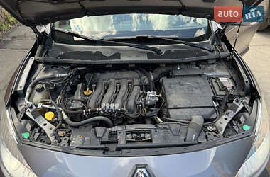 Седан Renault Fluence 2012 в 
