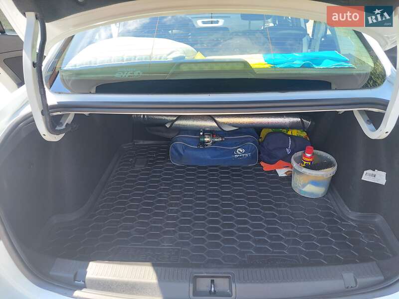 Седан Renault Fluence 2015 в Чернигове