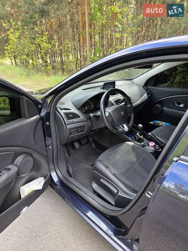 Седан Renault Fluence 2010 в Киеве