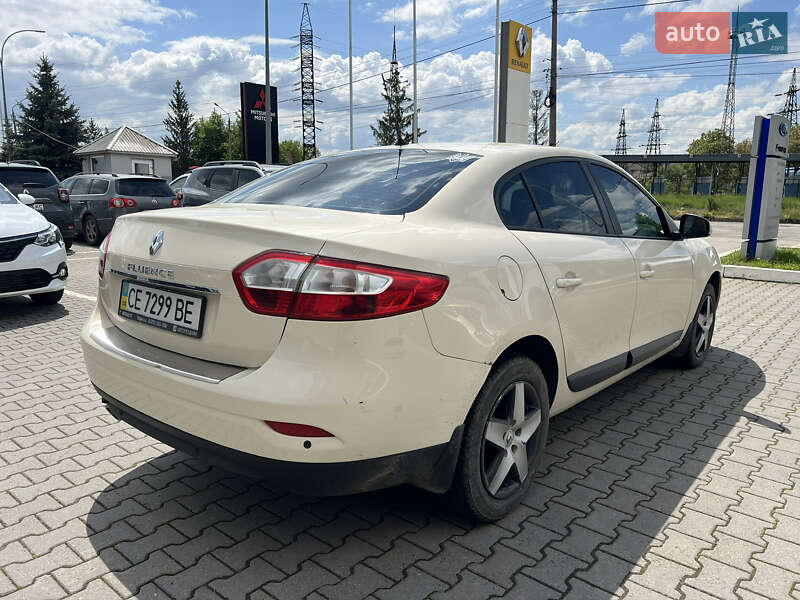 Седан Renault Fluence 2015 в Черновцах