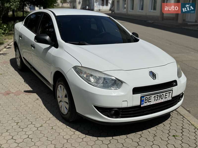 Седан Renault Fluence 2012 в 