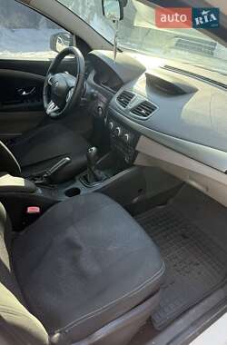 Седан Renault Fluence 2012 в 