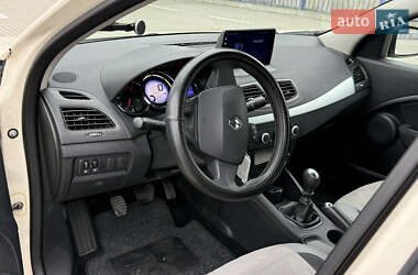 Седан Renault Fluence 2013 в 