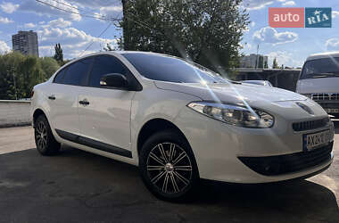 Седан Renault Fluence 2012 в 