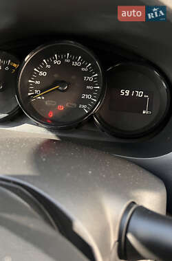 Седан Renault Fluence 2012 в 