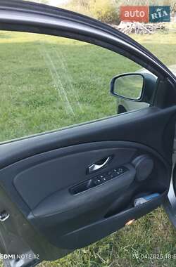 Седан Renault Fluence 2010 в 