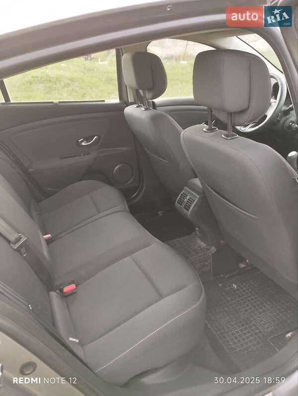 Седан Renault Fluence 2010 в Житомире