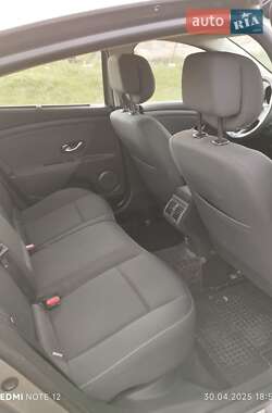 Седан Renault Fluence 2010 в 