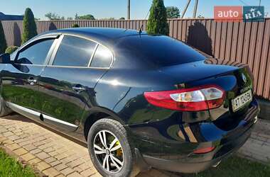 Седан Renault Fluence 2013 в 