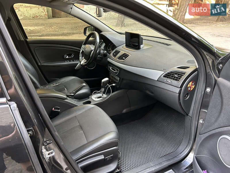 Седан Renault Fluence 2012 в Днепре