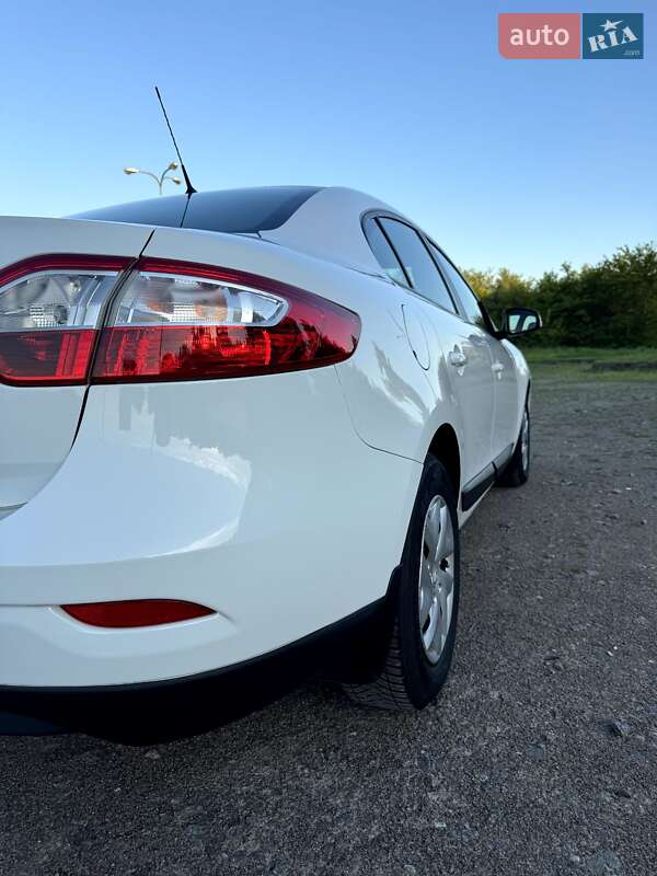Седан Renault Fluence 2013 в Львове