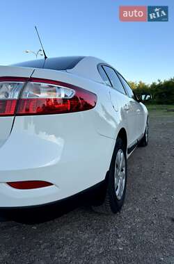 Седан Renault Fluence 2013 в 