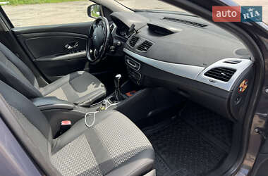 Седан Renault Fluence 2012 в 
