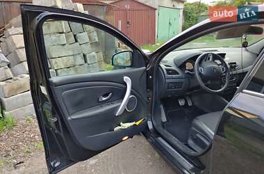 Седан Renault Fluence 2011 в 