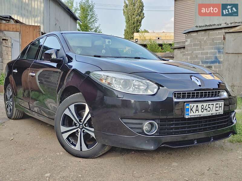 Седан Renault Fluence 2011 в 