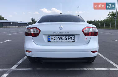 Седан Renault Fluence 2010 в 