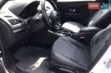 Седан Renault Fluence 2010 в 