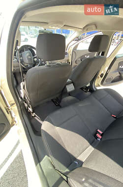 Седан Renault Fluence 2014 в 
