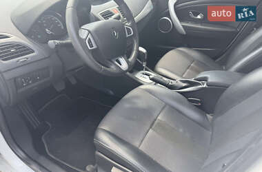 Седан Renault Fluence 2011 в 