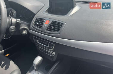 Седан Renault Fluence 2011 в 