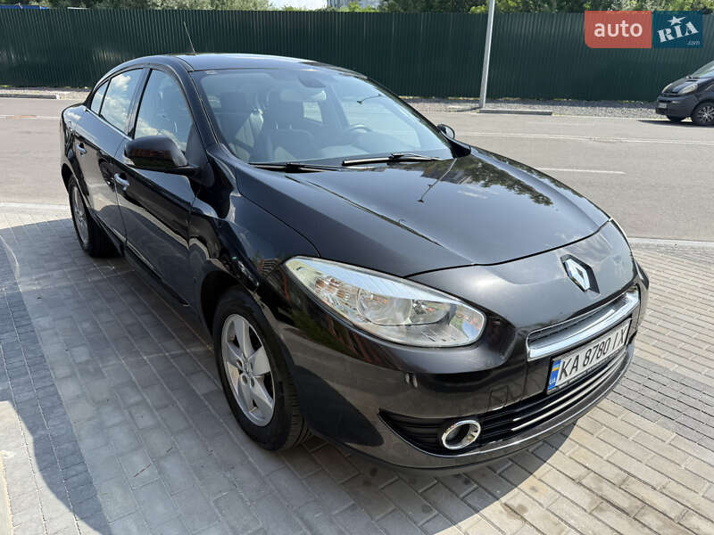 Седан Renault Fluence 2011 в Киеве