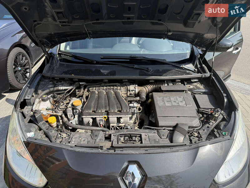 Седан Renault Fluence 2011 в Киеве