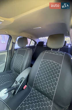 Седан Renault Fluence 2011 в 