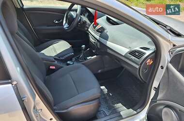 Седан Renault Fluence 2011 в 