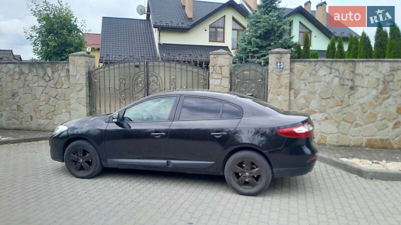 Седан Renault Fluence 2011 в Львове