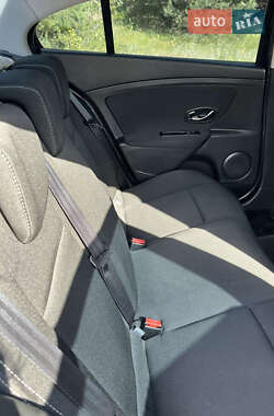 Седан Renault Fluence 2014 в 
