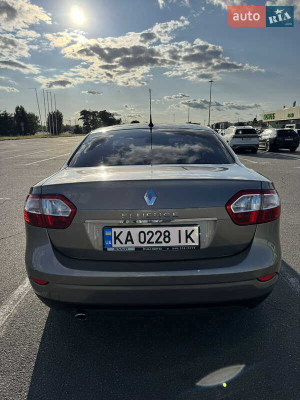 Седан Renault Fluence 2015 в Киеве