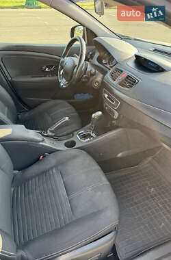 Седан Renault Fluence 2015 в 