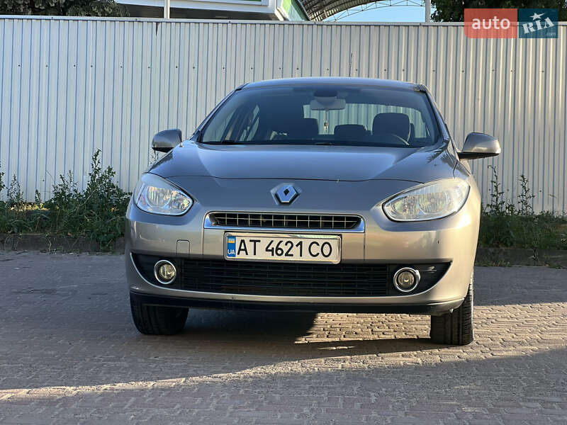 Седан Renault Fluence 2011 в Ивано-Франковске