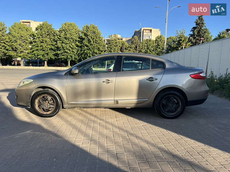 Седан Renault Fluence 2011 в Ивано-Франковске
