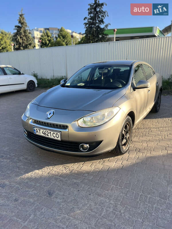 Седан Renault Fluence 2011 в Ивано-Франковске