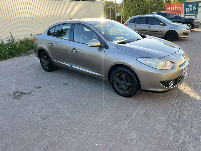 Седан Renault Fluence 2011 в Ивано-Франковске