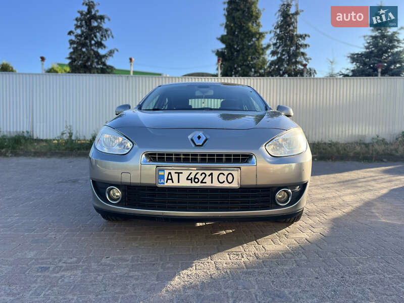 Седан Renault Fluence 2011 в Ивано-Франковске