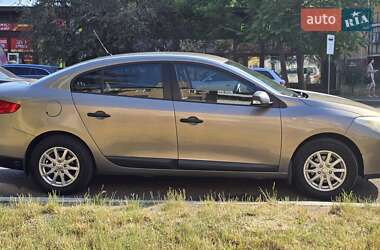 Седан Renault Fluence 2011 в Ужгороді