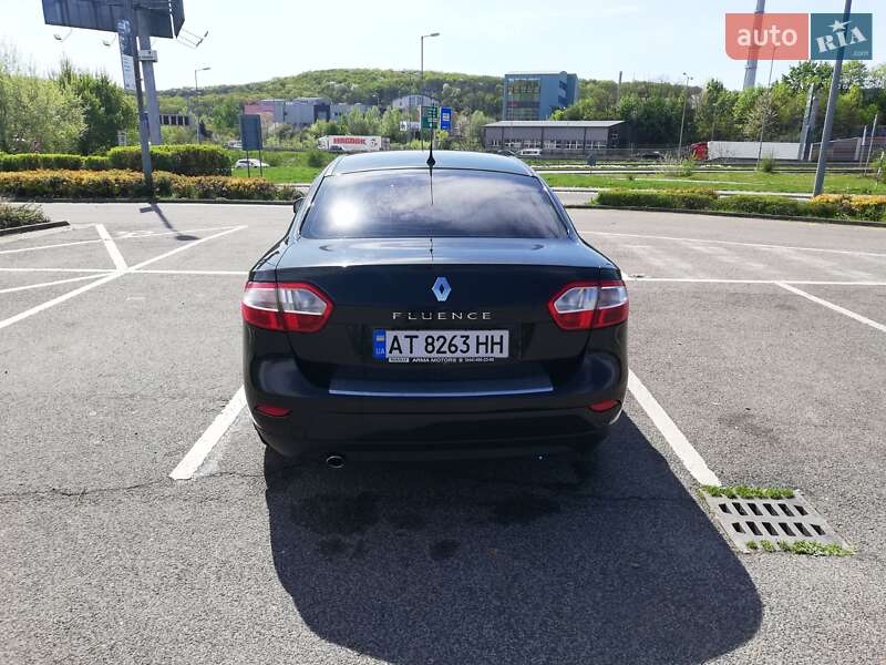 Седан Renault Fluence 2010 в Ивано-Франковске