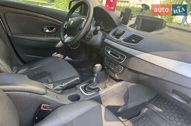 Седан Renault Fluence 2010 в 