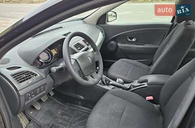 Седан Renault Fluence 2013 в 