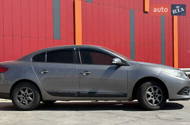 Седан Renault Fluence 2013 в 