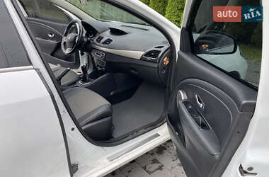 Седан Renault Fluence 2012 в 