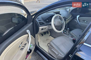 Седан Renault Fluence 2009 в 