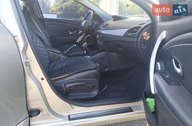 Седан Renault Fluence 2010 в 