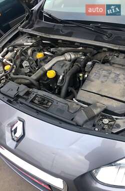 Седан Renault Fluence 2010 в 
